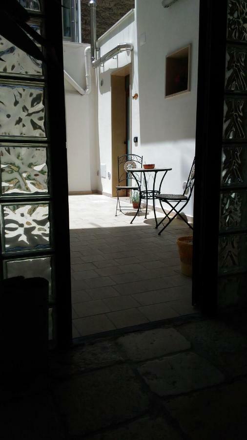 Alla Corte Della Suocera Bari Exterior foto